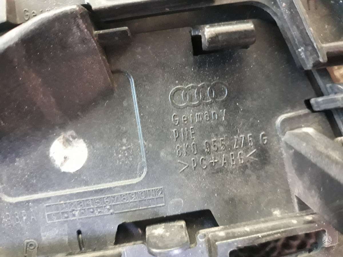 Audi A4 Bamperio apiplovimo dangteliai
