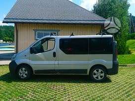 Renault Trafic, keleiviniai mikroautobusai