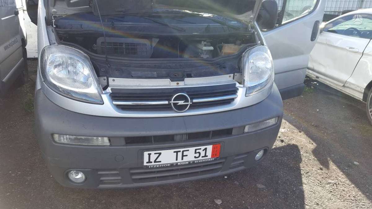 Renault Trafic, keleiviniai mikroautobusai
