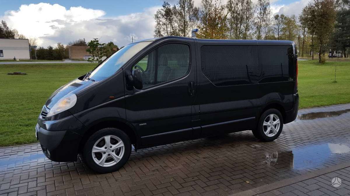 Opel Vivaro, pasažieru mikroautobuss