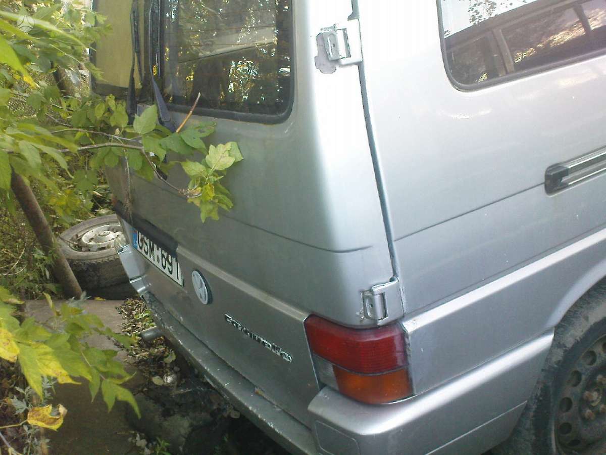 Volkswagen Caravele, passenger vans