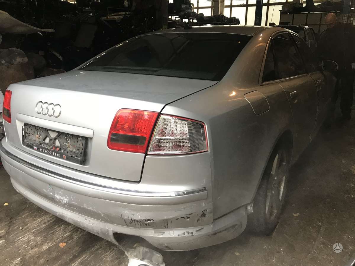 Audi A8 dalimis. Audi a8 3 7l dalimis