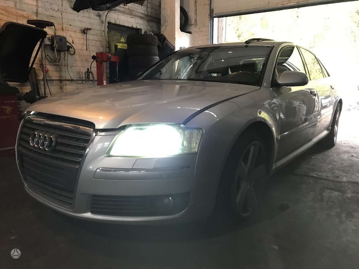 Audi A8 по частям. Audi a8 3 7l dalimis