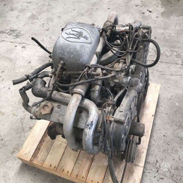 Maserati -kita-, Am453, engine parts