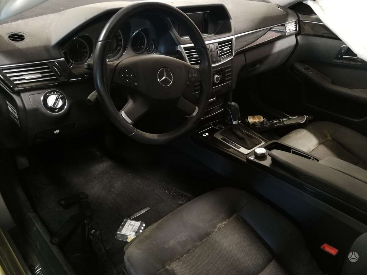Mercedes-Benz E klasė dalimis