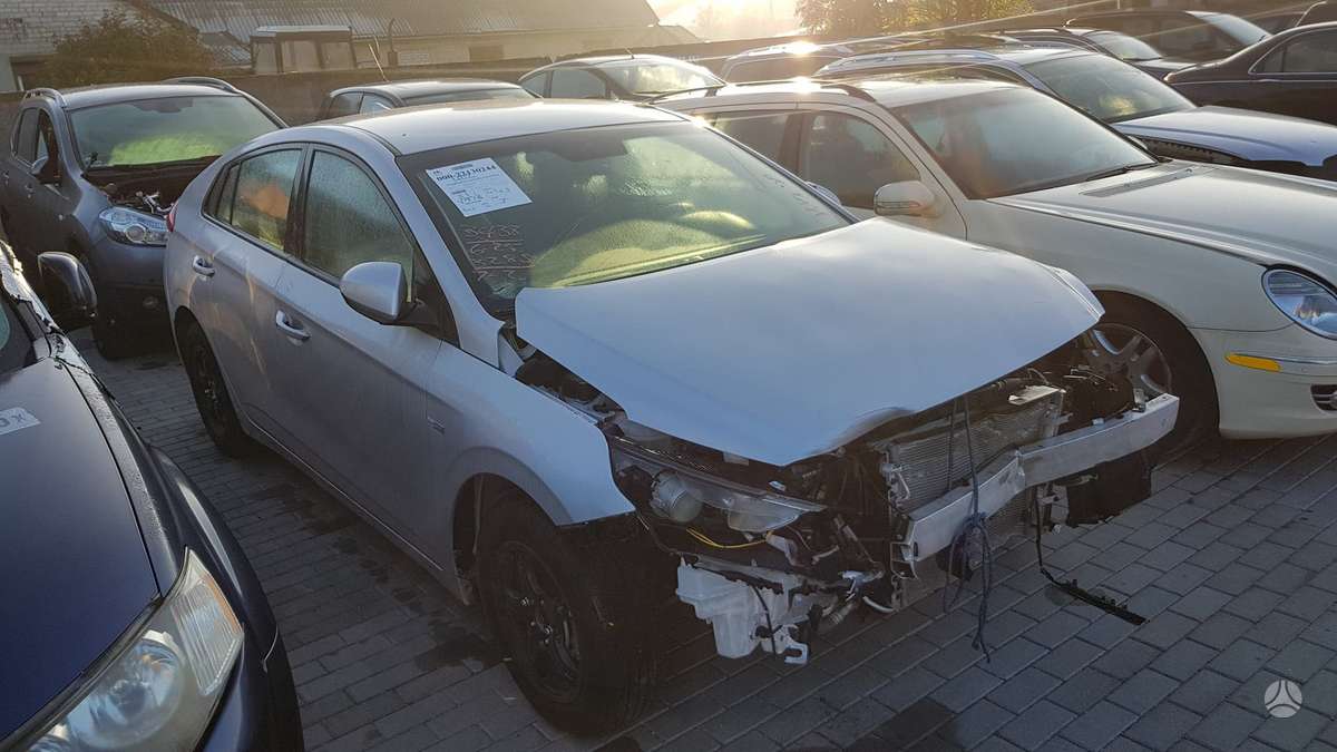 Hyundai IONIQ