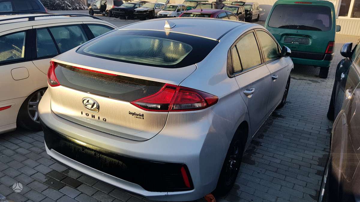 Hyundai IONIQ