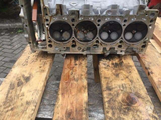 Audi RS 4, Cfs cfsa, cylinder head