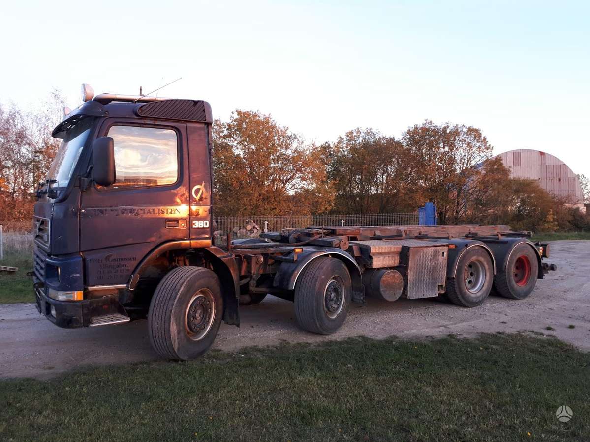 Volvo FM 12 8*4, trucks