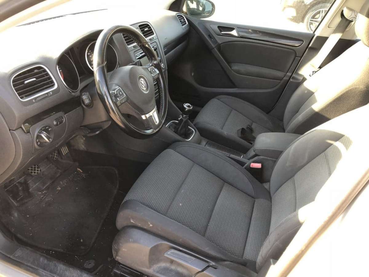 Volkswagen Golf dalimis