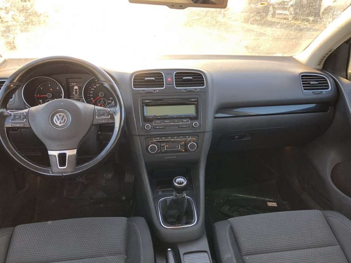 Volkswagen Golf dalimis