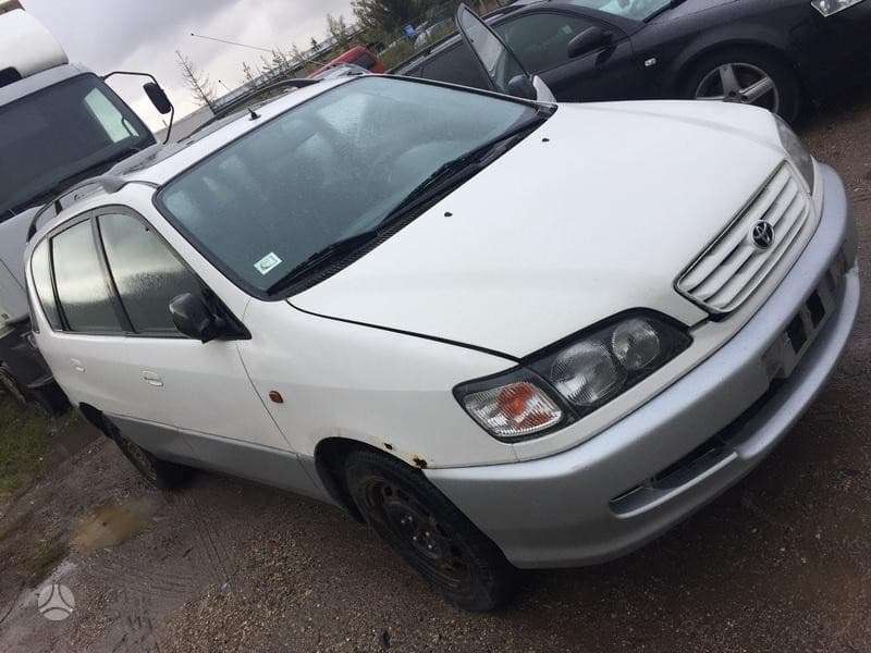 Toyota Picnic rezerves daļās