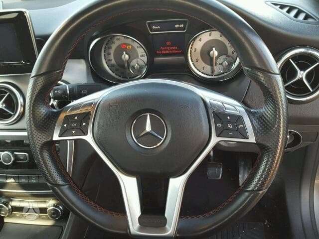 Mercedes-Benz CLA180 по частям