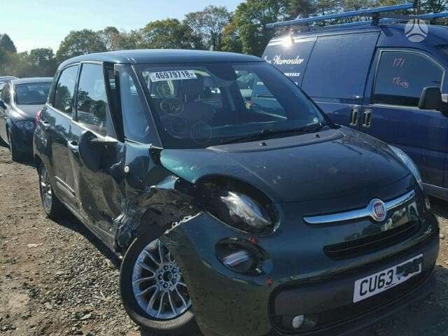 Fiat 500L for parts