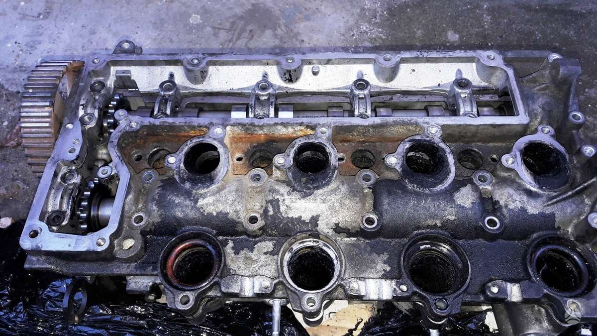 Ford Kuga, QXBA, cylinder head