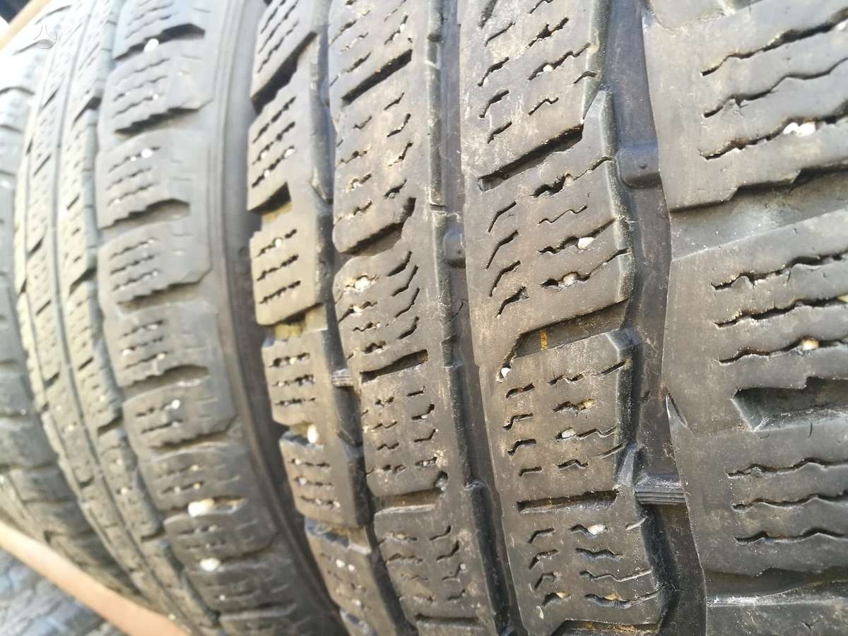 -Kita-, winter 215/60 R17