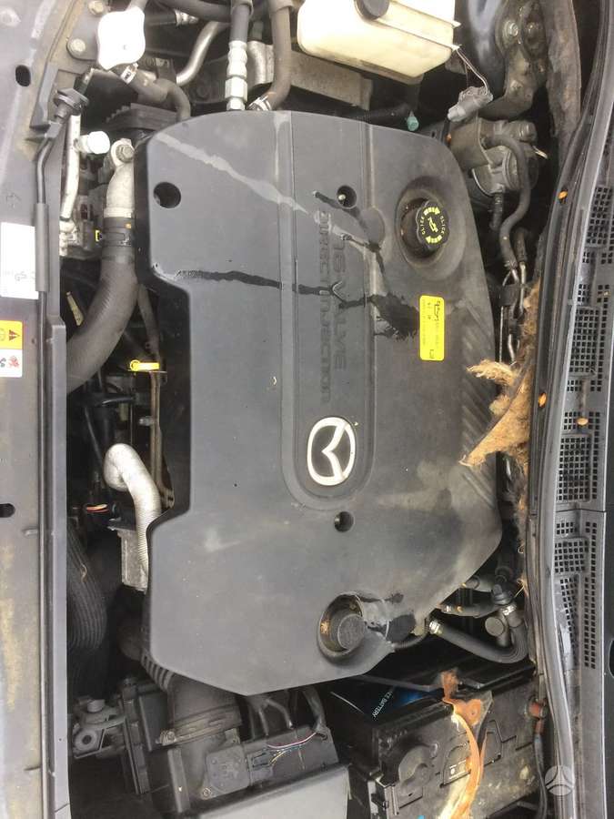 Mazda 5 for parts. Variklio nera