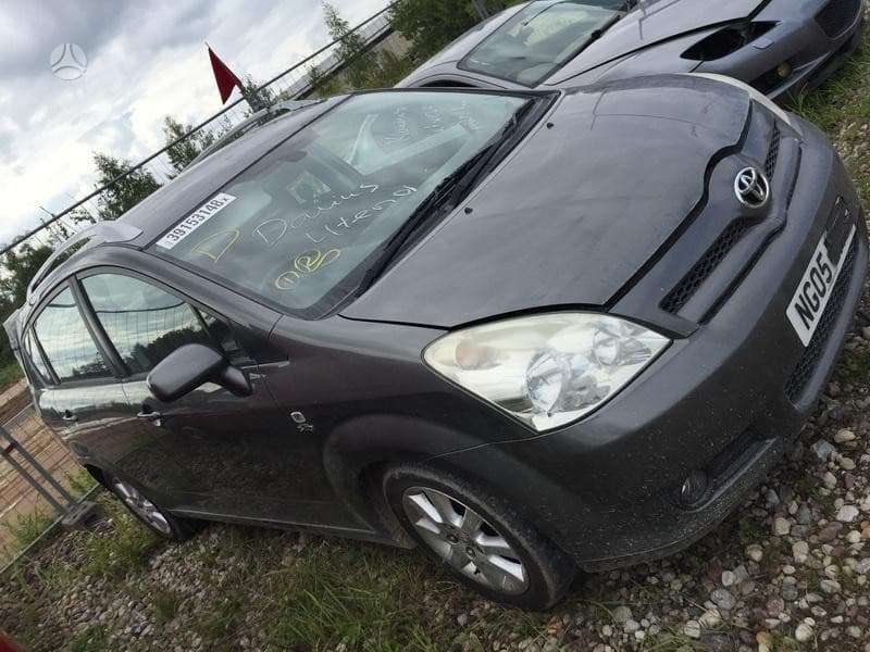 Toyota Corolla Verso rezerves daļās