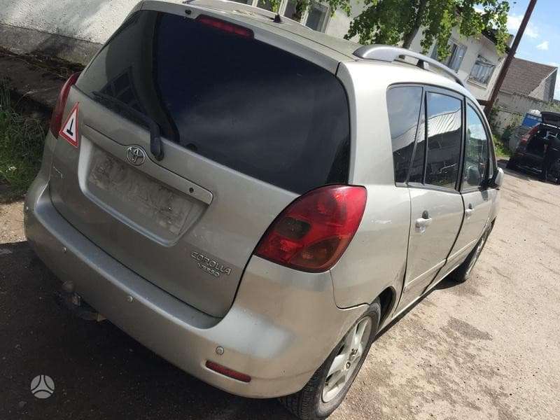 Toyota Corolla Verso rezerves daļās