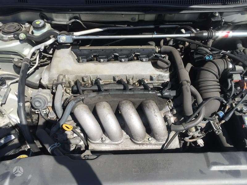 Toyota Corolla dalimis