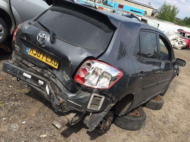 Toyota Auris rezerves daļās
