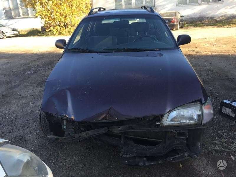 Toyota Carina по частям