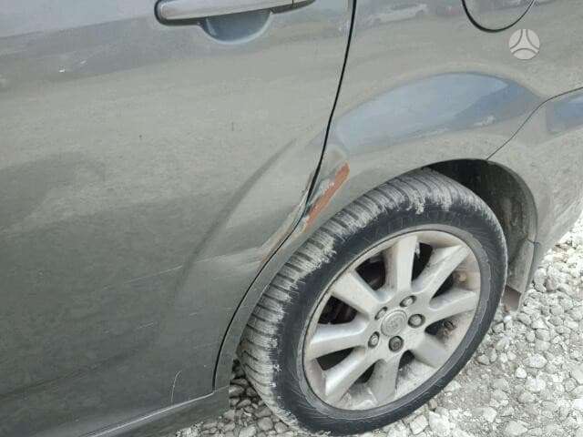 Toyota Corolla Verso по частям