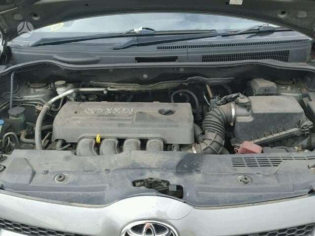 Toyota Corolla Verso dalimis