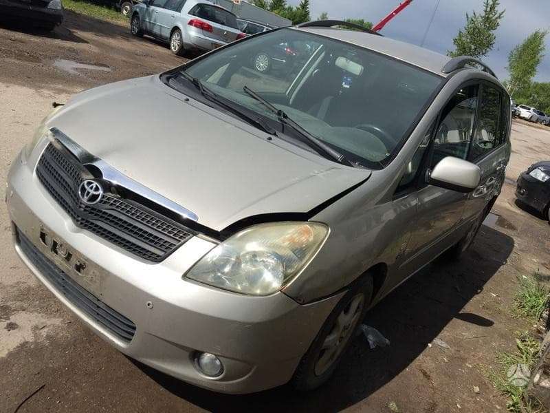 Toyota Corolla Verso for parts