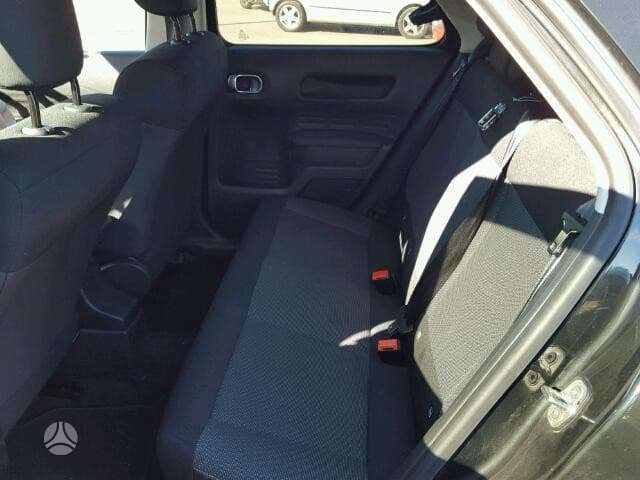 Citroen C4 Cactus dalimis