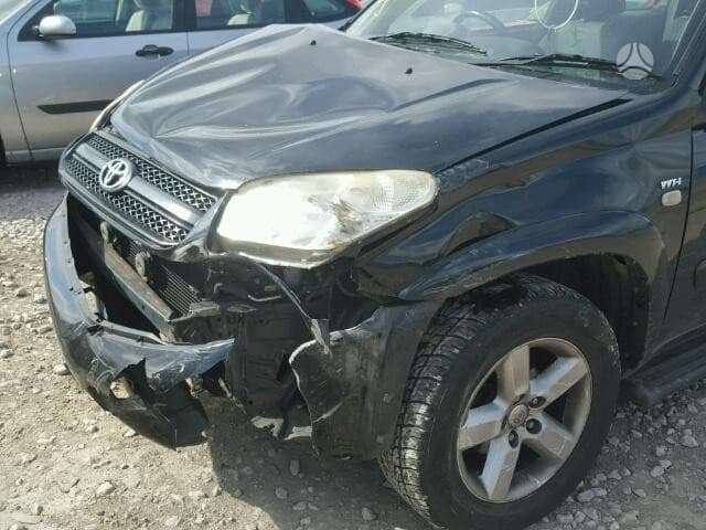 Toyota RAV4 rezerves daļās