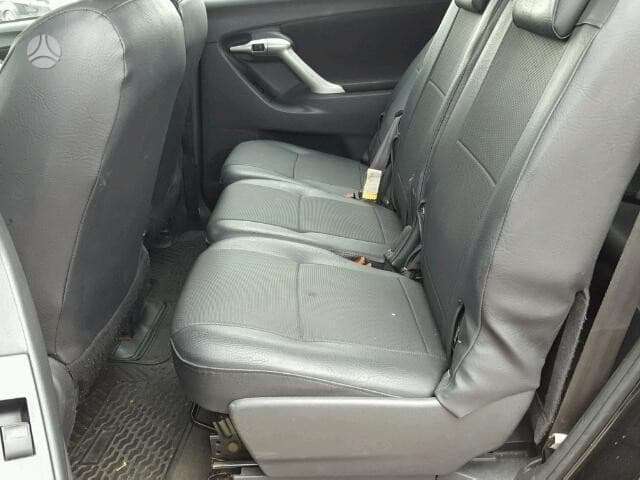 Toyota Verso dalimis