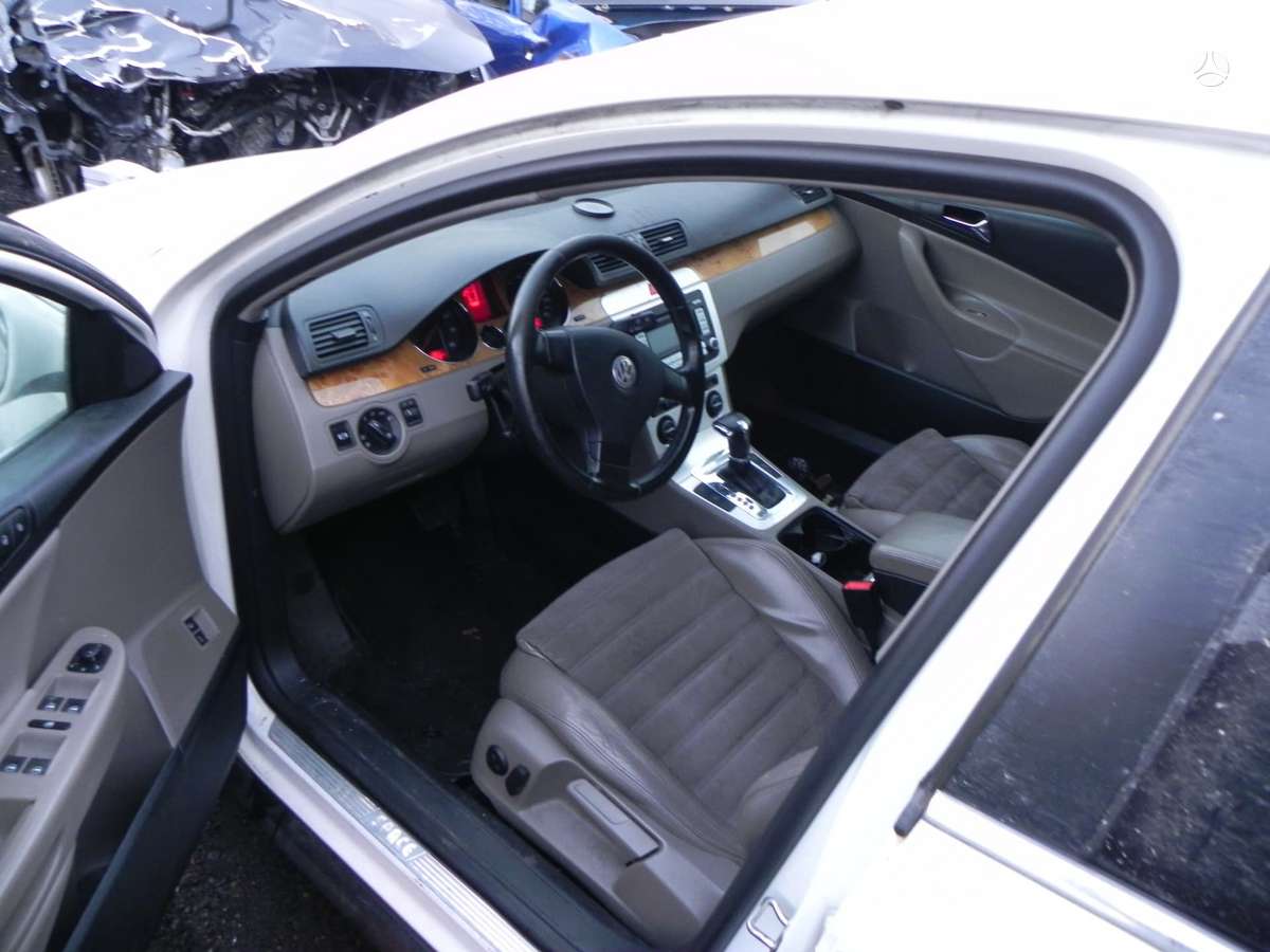 Volkswagen Passat for parts