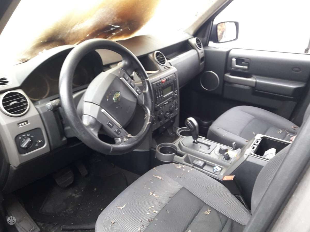 Land Rover Discovery dalimis
