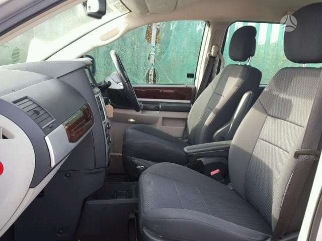 Chrysler Grand Voyager for parts