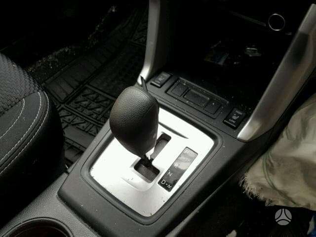 Subaru Forester dalimis