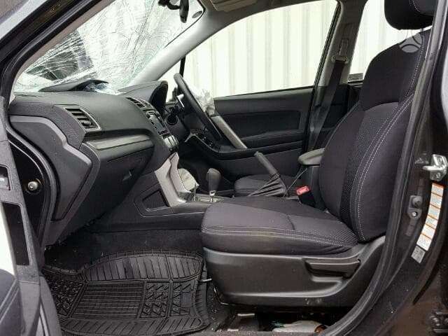 Subaru Forester dalimis