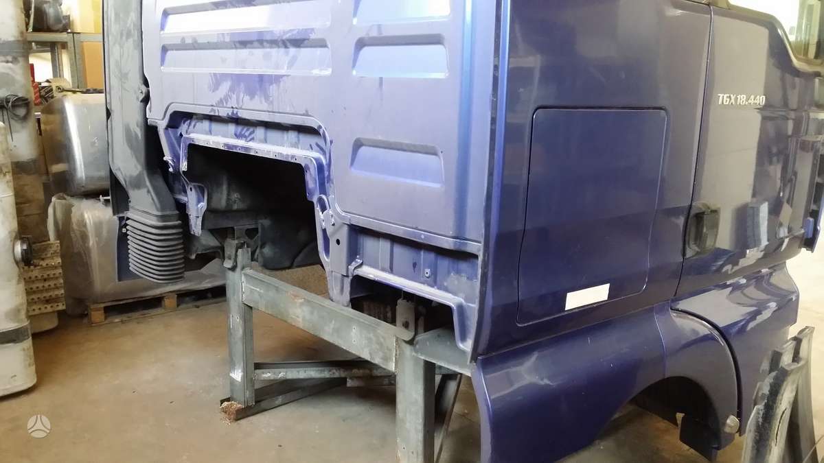 MAN TGX kabina XXL, тягачи
