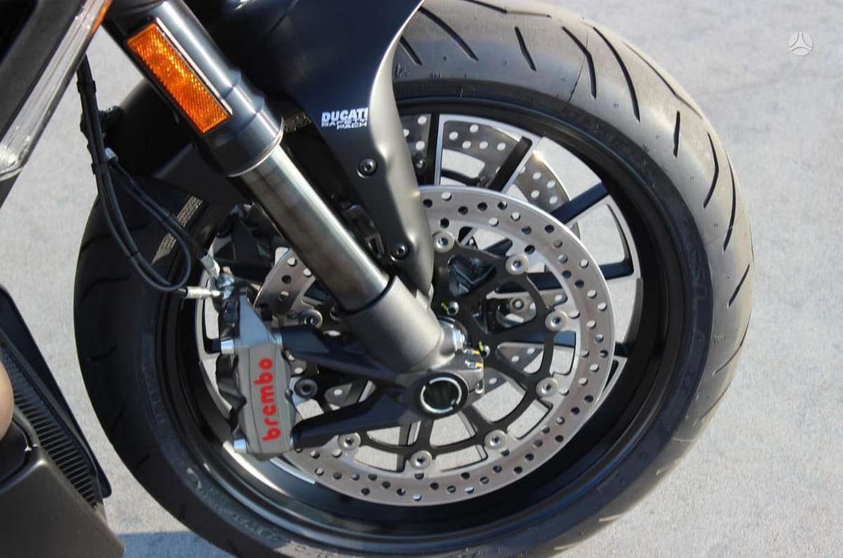 Ducati Diavel, touring / sport touring