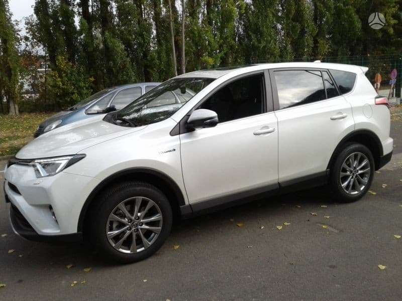 Toyota RAV4 по частям