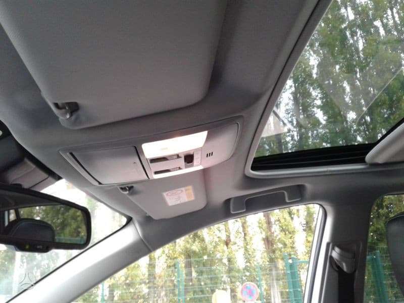Toyota RAV4 dalimis