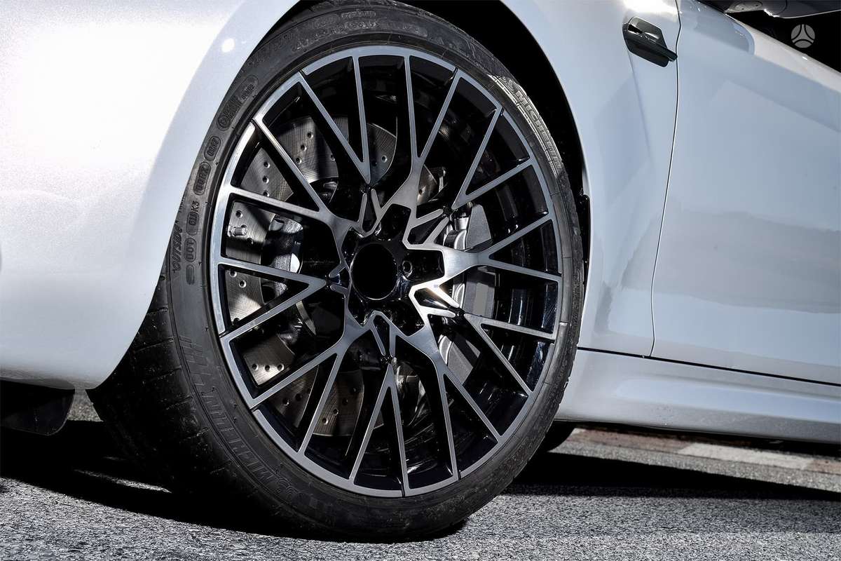 BMW 788M M2 Competition, lengvojo lydinio, R19