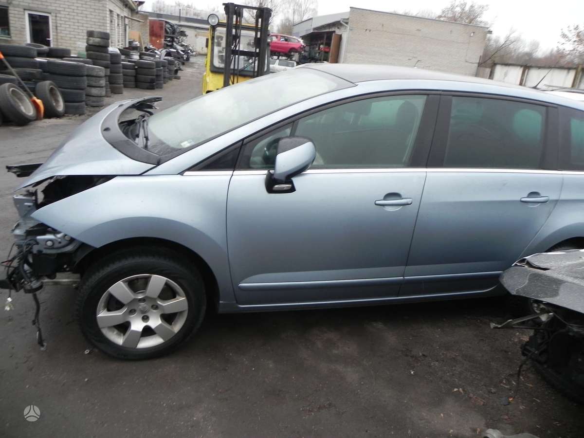 Peugeot 5008 dalimis