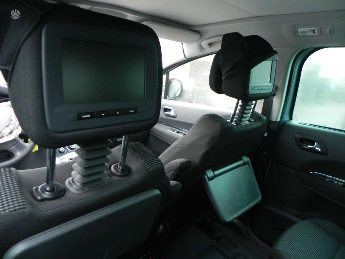 Peugeot 5008 dalimis
