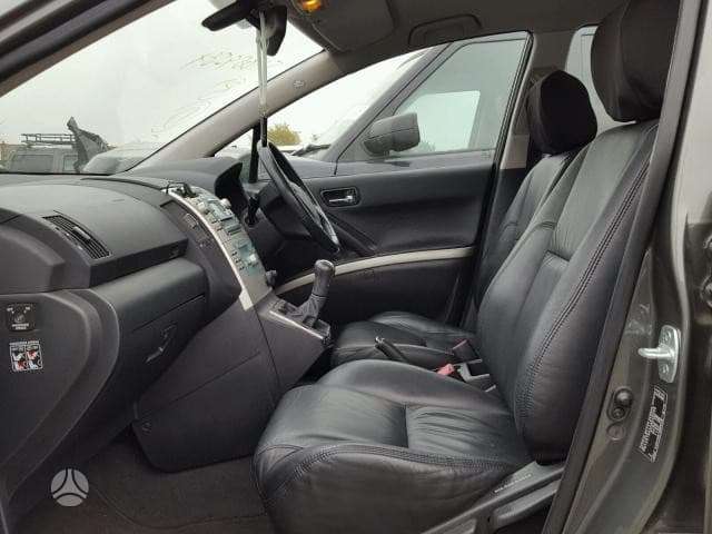 Toyota Corolla Verso rezerves daļās