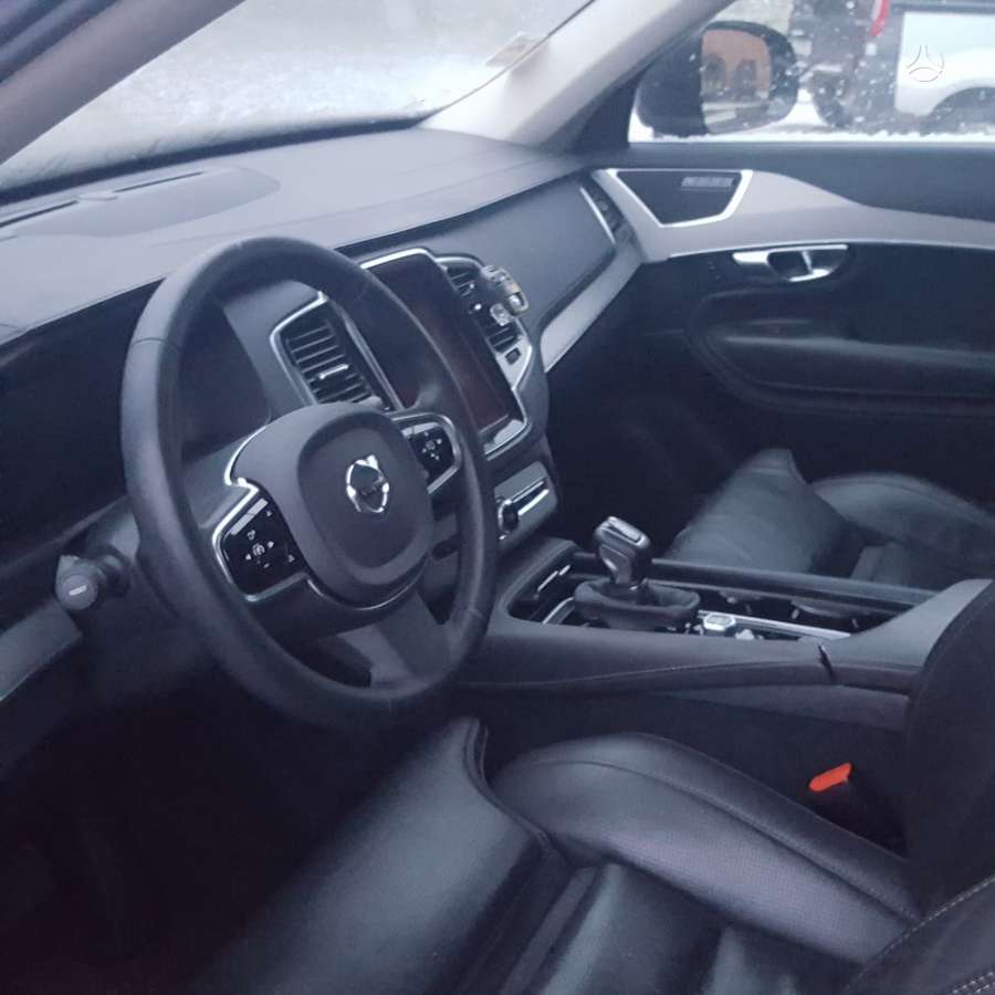 Volvo XC90 for parts