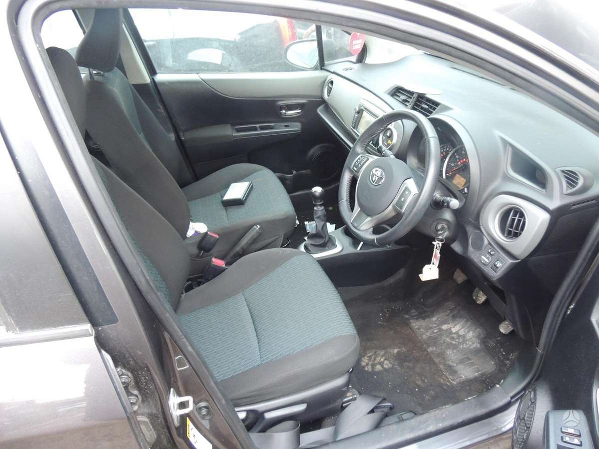 Toyota Yaris Autokapseta lv