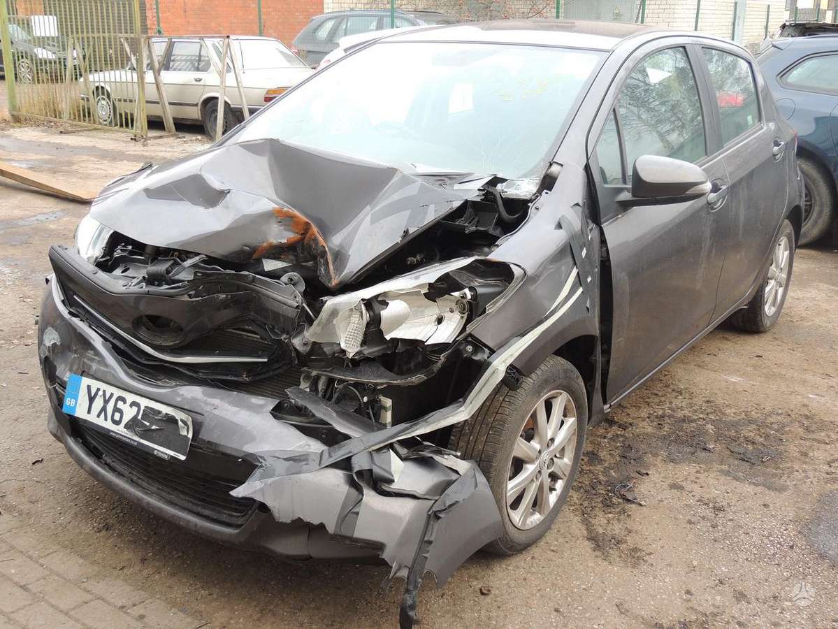 Toyota Yaris Autokapseta lv