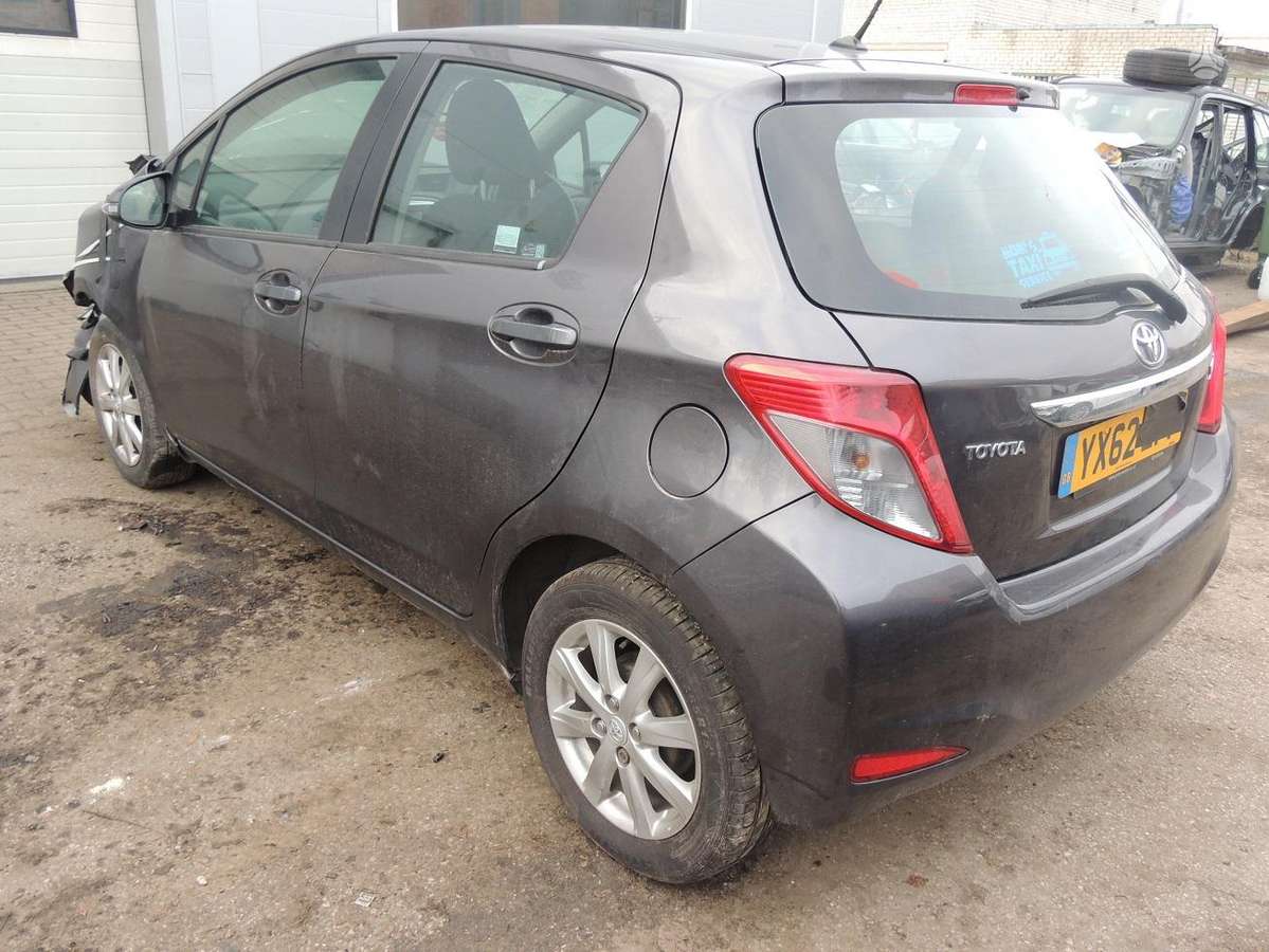 Toyota Yaris Autokapseta lv