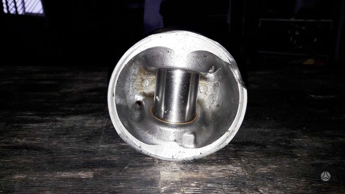 Hyundai H1, D4CB, engine parts